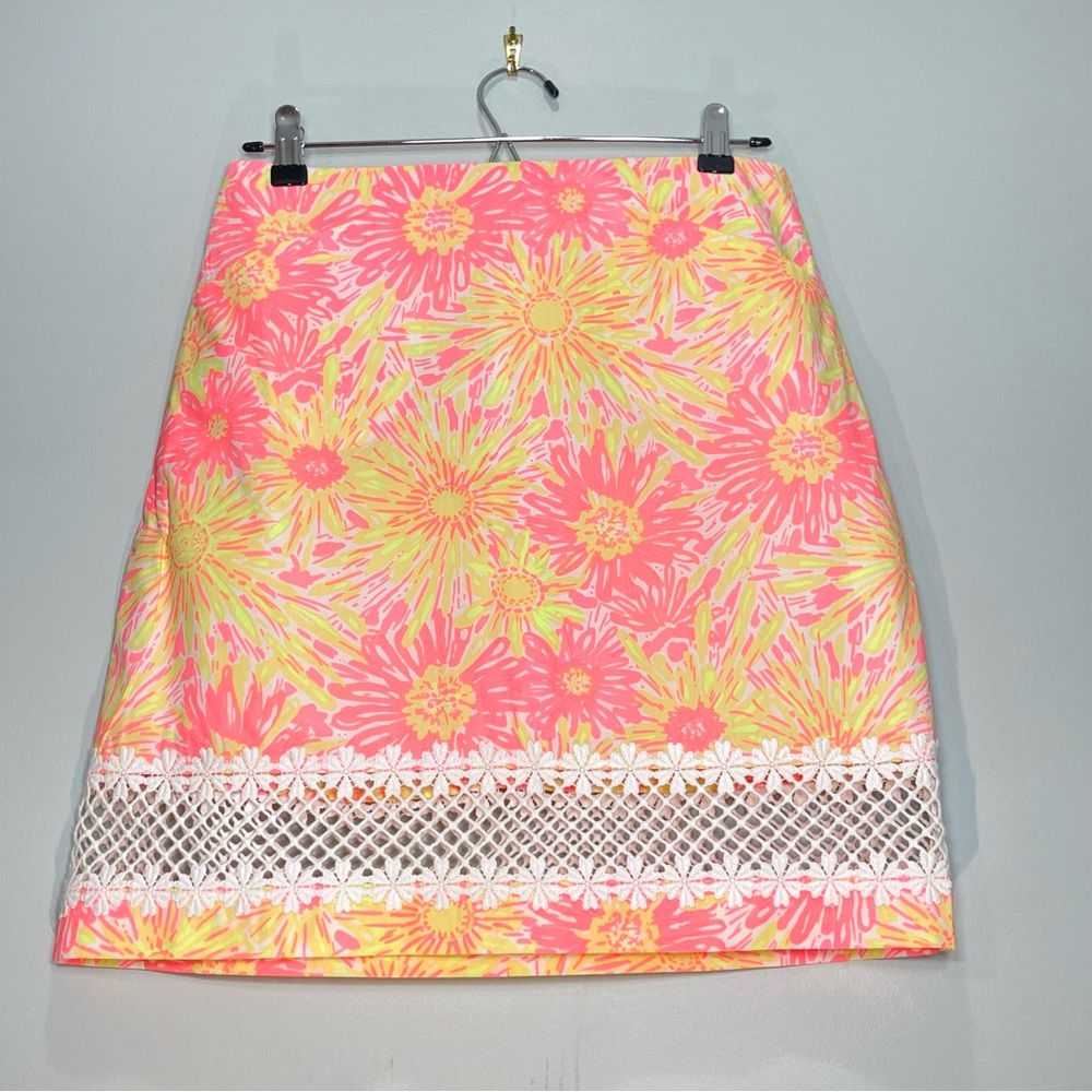 LILLY PULITZER Corrie Skirt Pink Yellow Floral White Crochet Trim Pockets Sz 4